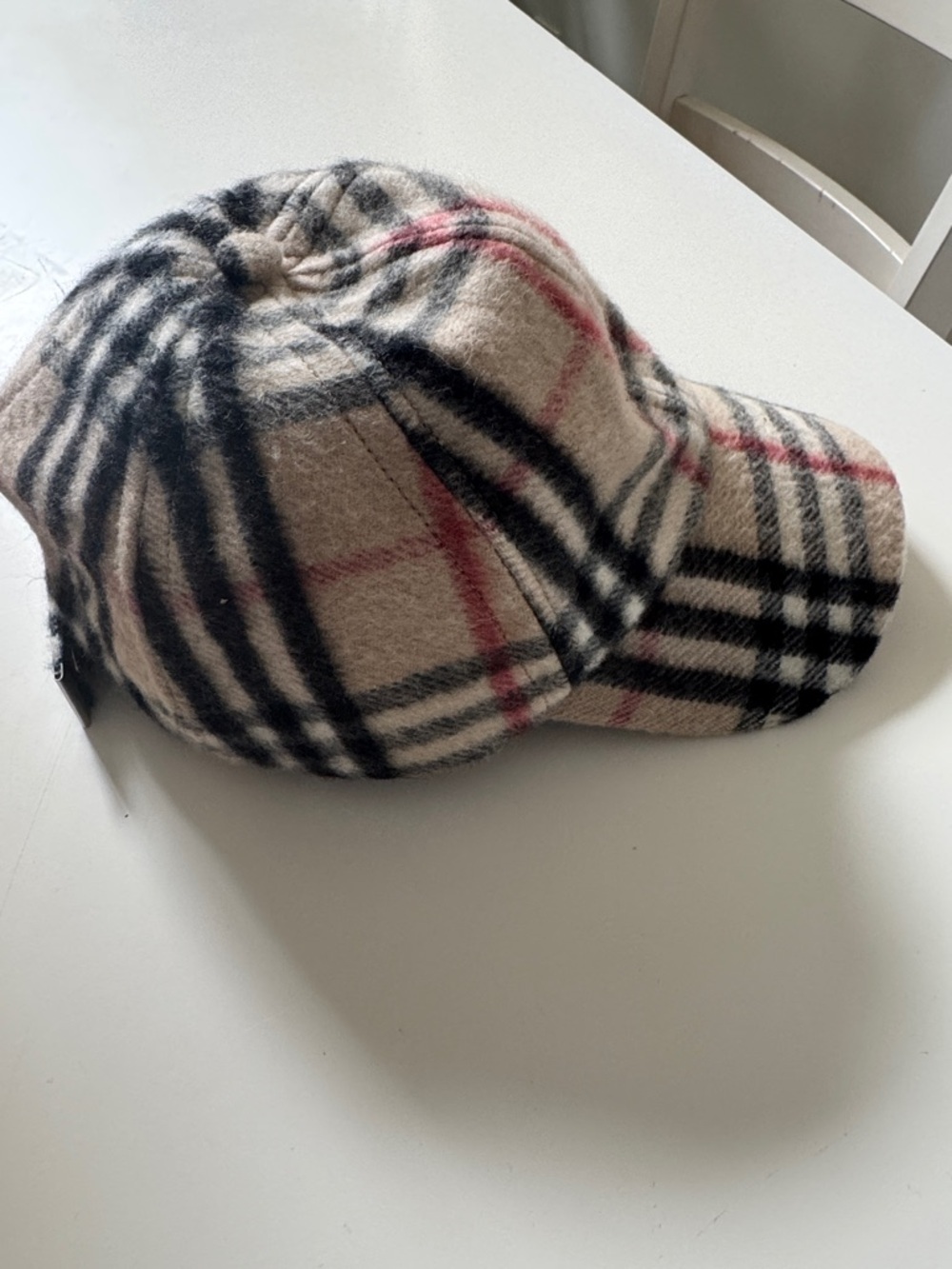 Burberry London 100% Cashmere Beige Plaid Cap with Black and Red Checks - Picture 3 of 15